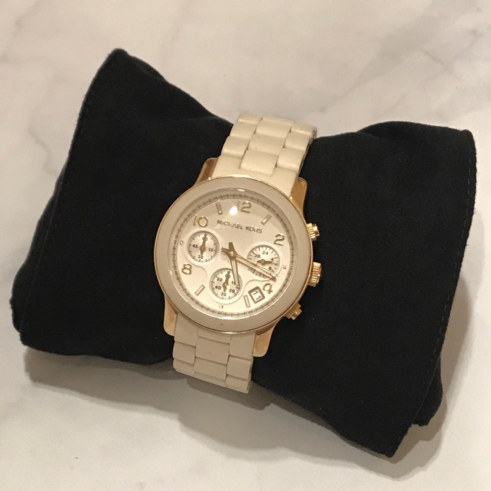 Michael Kors MK5145 Runway Chronograph watch