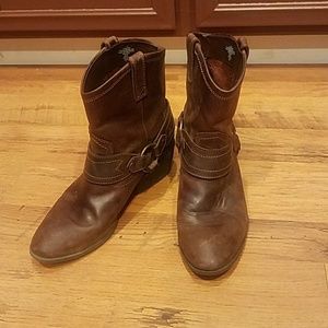 Low Rise Cowgirl Boots