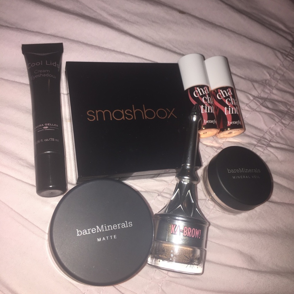 Makeup bundle