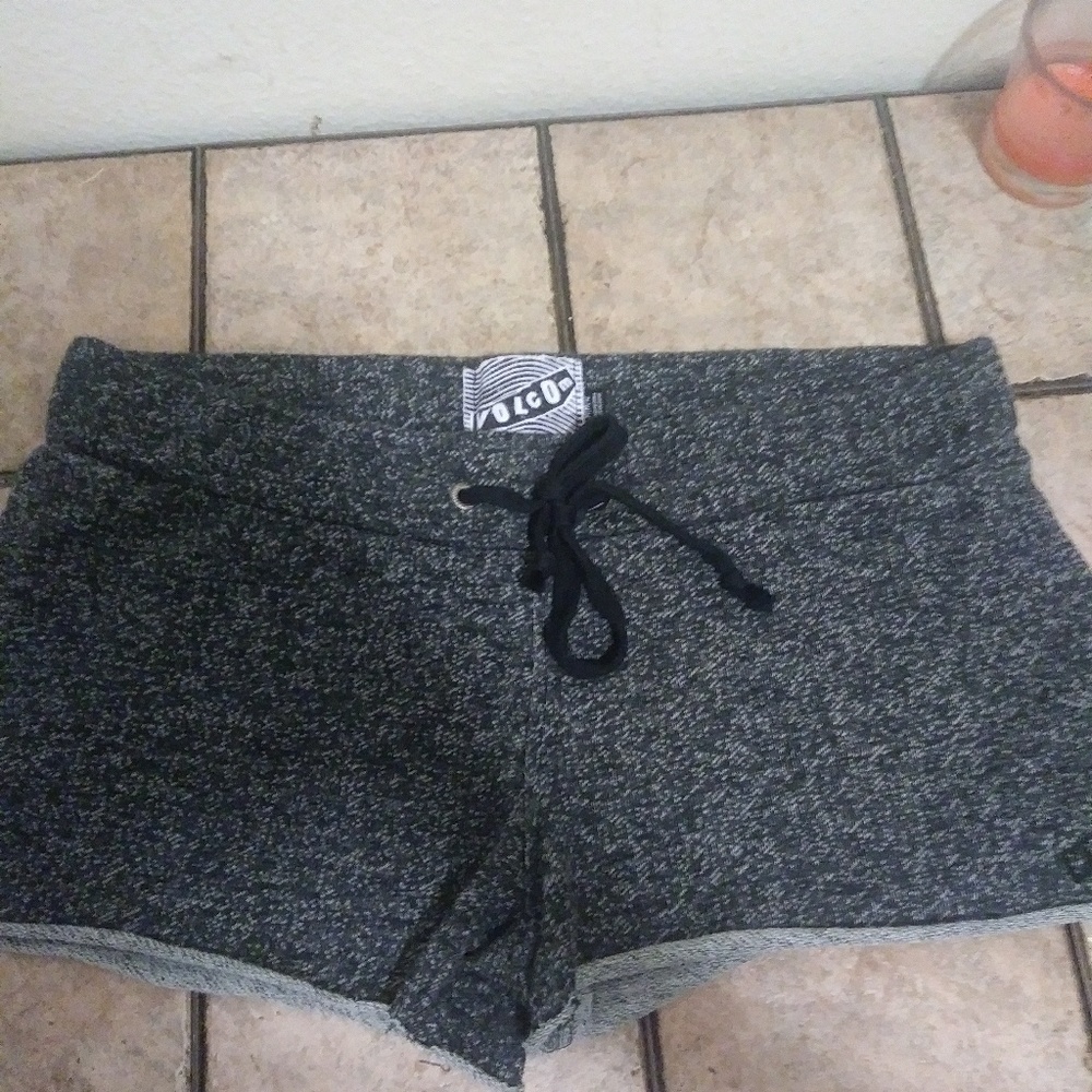 Volcom shorts
