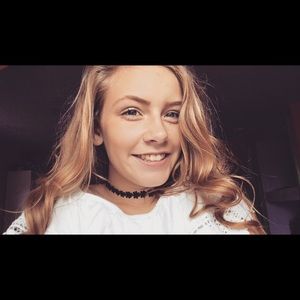 Meet your Posher, Michaela