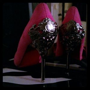 Pink heels
