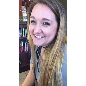 Meet your Posher, Hope