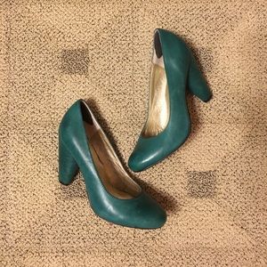 Classic Seychelles Pumps // Teal // Size 8 // EUC