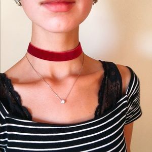 Red, Velvet choker