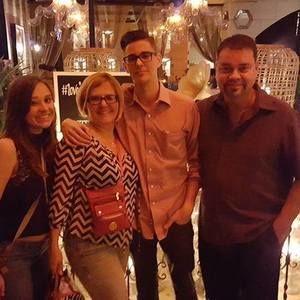 Meet your Posher, Manuel