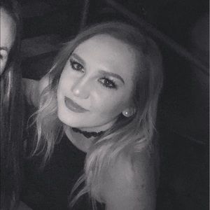 Meet your Posher, Jenna