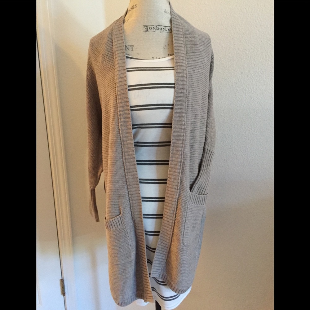 AE Tan Cardigan Sweater w/Batwing sleeves