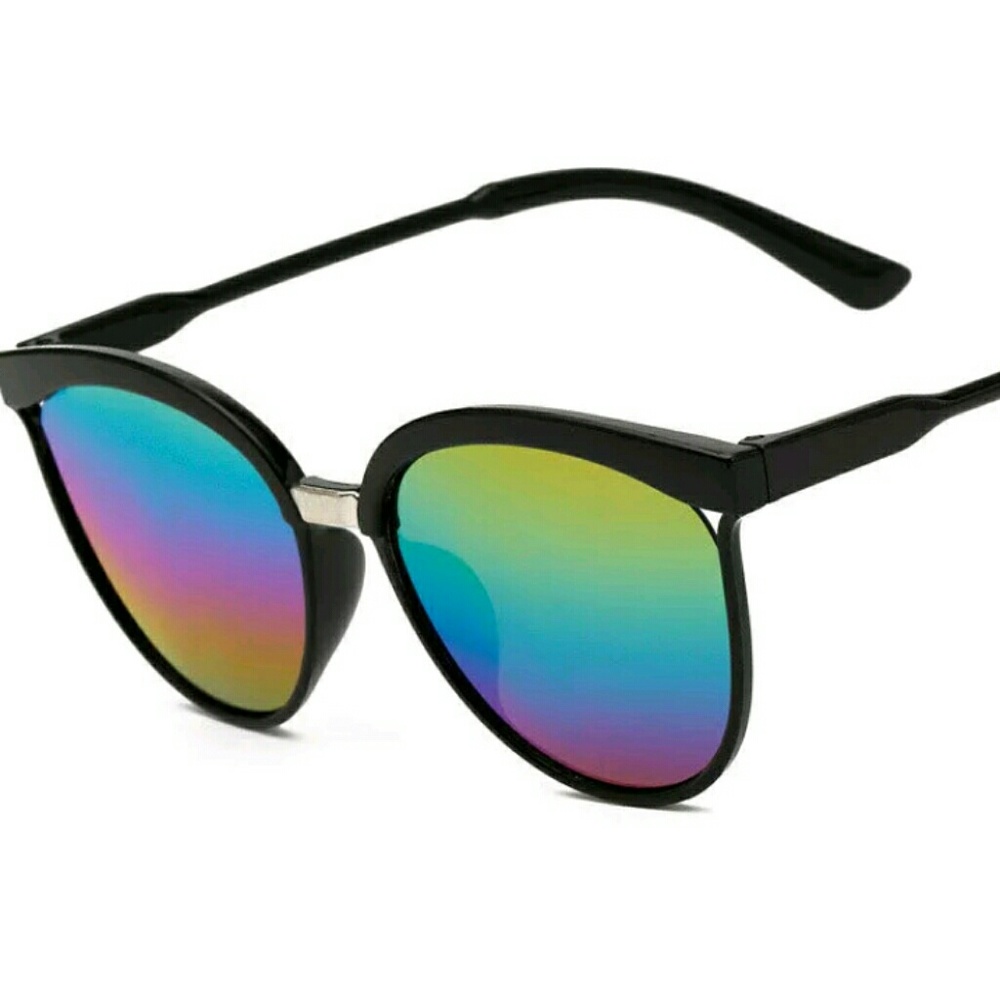 🔴SOLD🔴🆕Retro Stylish Sunglass.