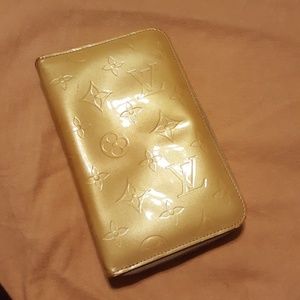 Louis vuitton vernis wallet authentic