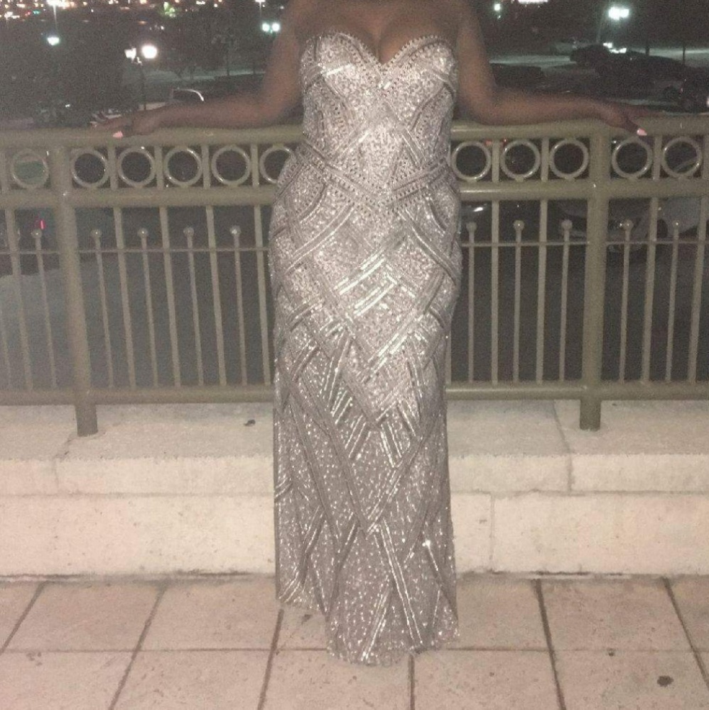 Size 12 SCALA PROM DRESS 100% polyester. Worn once