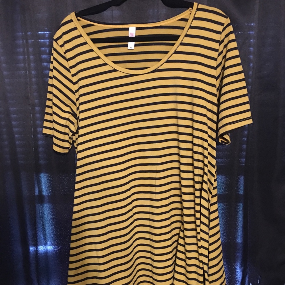 LuLaRoe Perfect T