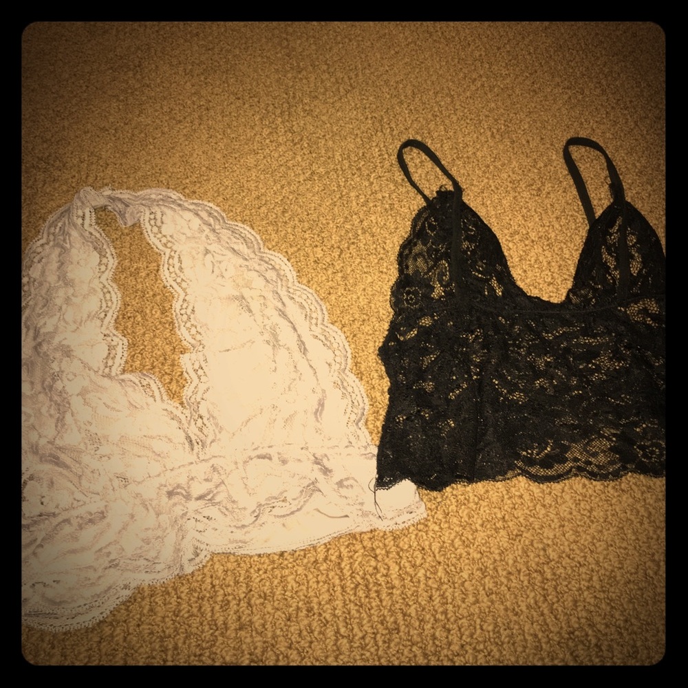 2 bralettes