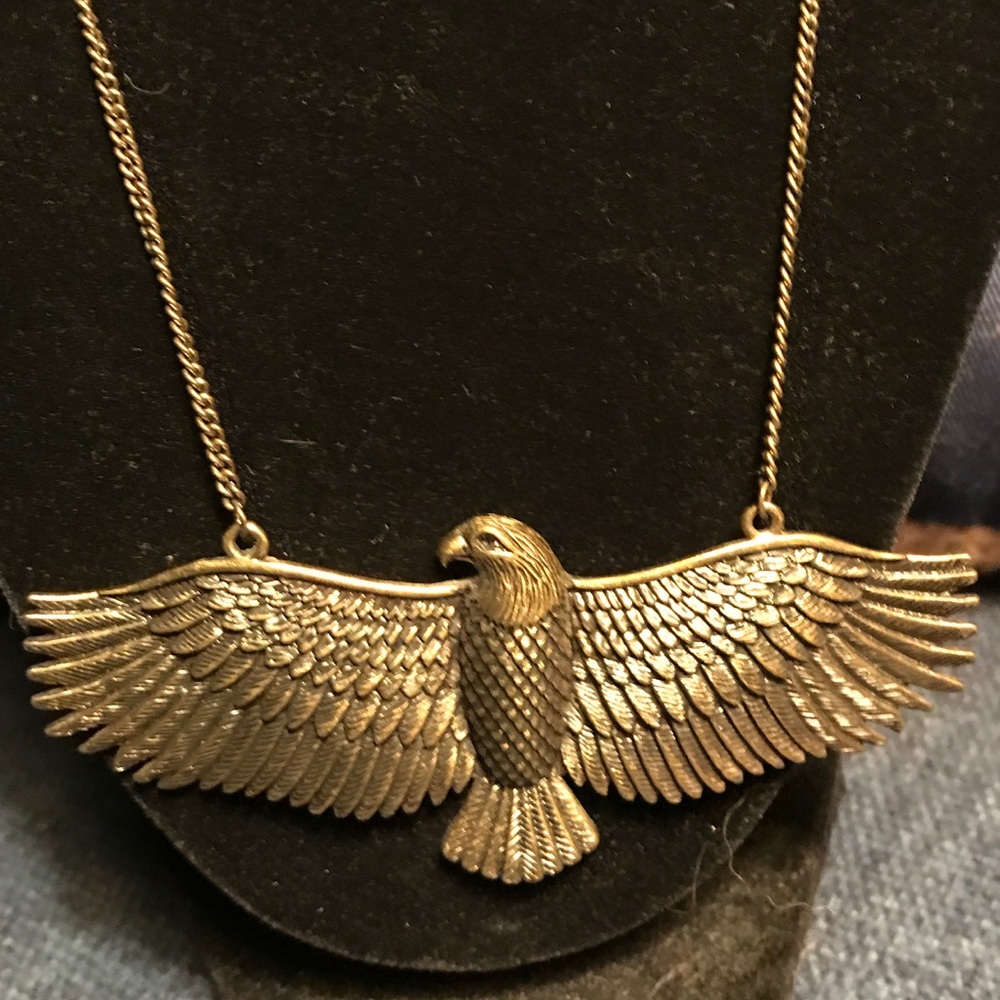 Regal Eagle Bronze Necklace NWOT