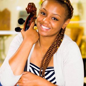 Meet your Posher, Ebony