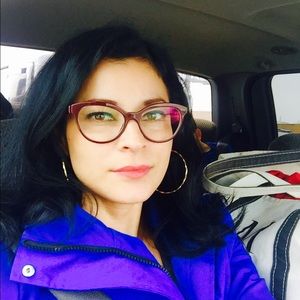 Meet your Posher, Clara