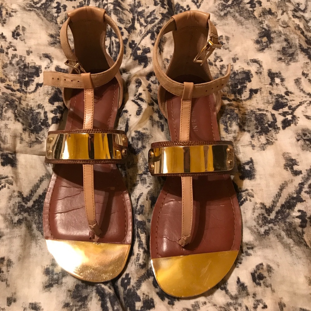 Gently used & Super comfy, cute, summer sandals