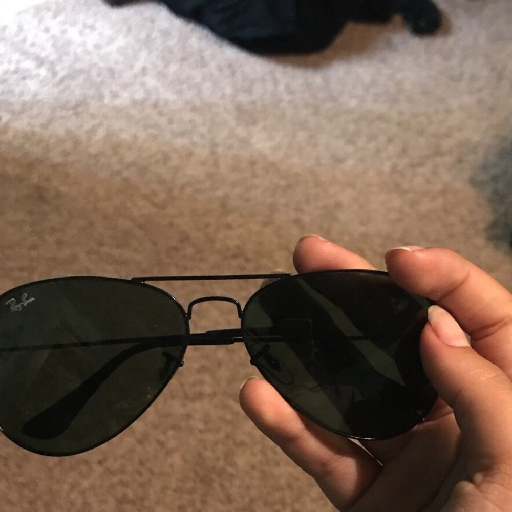 raybans for sale!! take advantage of this offer