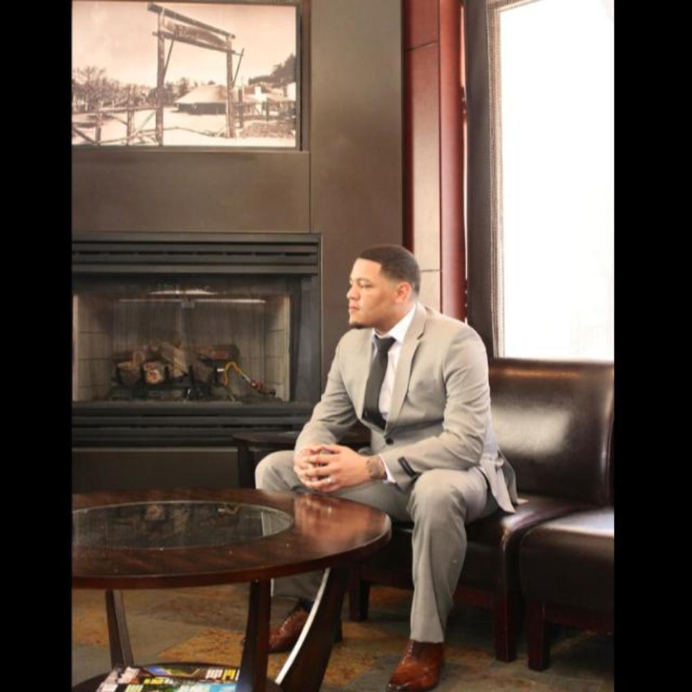 Meet your Posher, Hugo