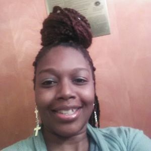 Meet your Posher, Angie