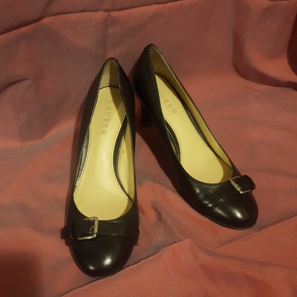 Classic black pumps