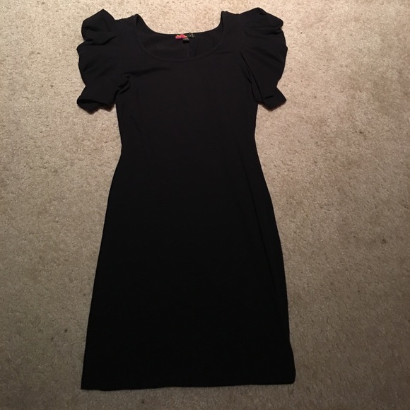 Little black dress - Picture 1 of 3