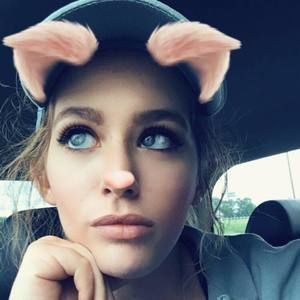 Meet your Posher, Celeste