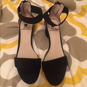 White Mountain black suede sandals