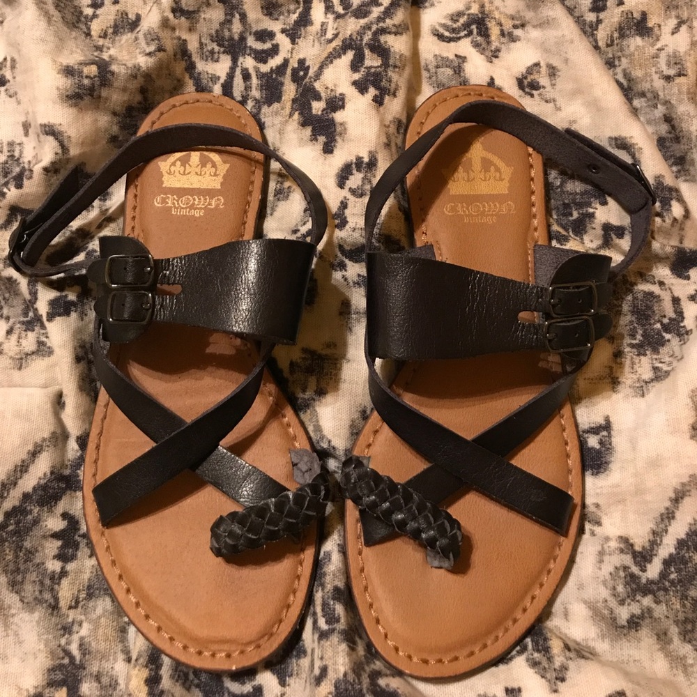 Gently used & Super comfy, cute, summer sandals!
