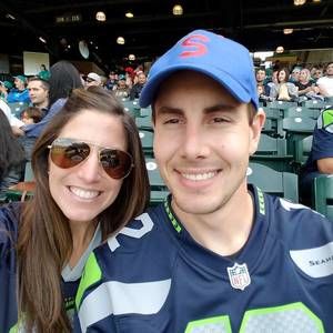 Meet your Posher, Laurel