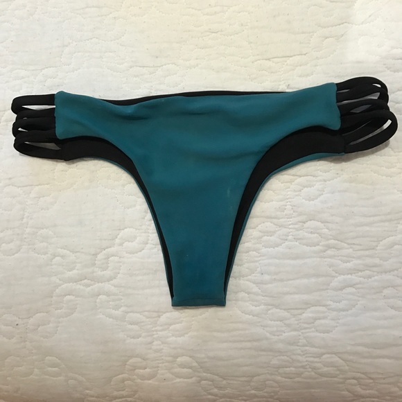 Mitsuki swimwear reversible thong bottoms - Picture 2 of 4