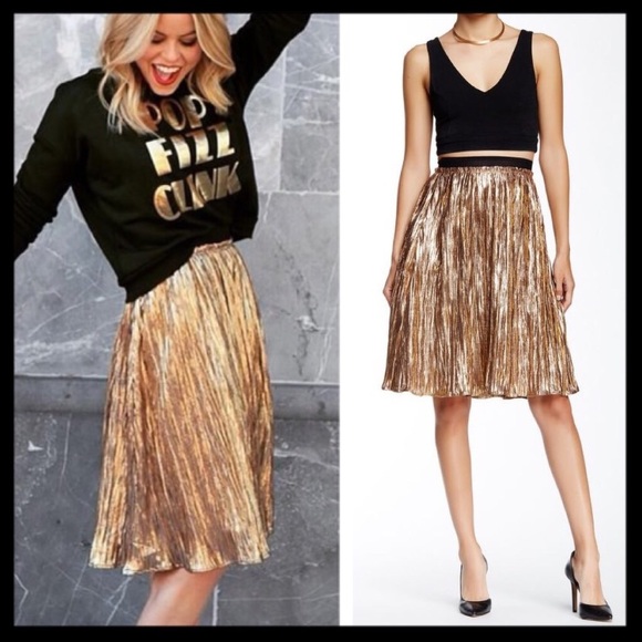 NORDSTROM skirt ✨ - Picture 2 of 2