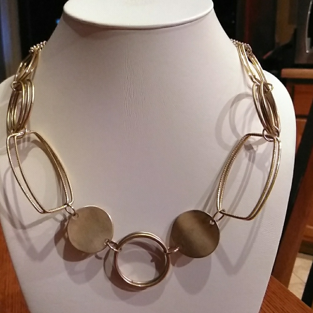 Gold short necklace