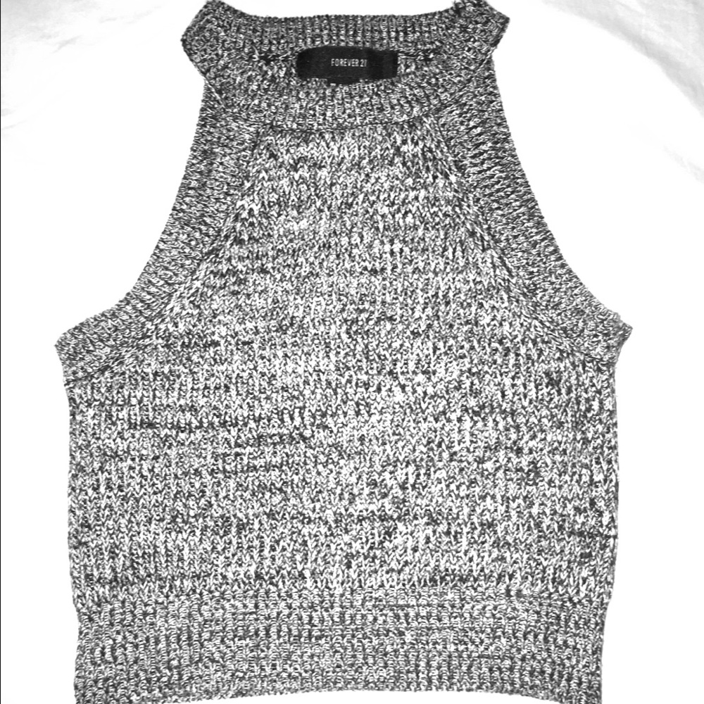 Black and grey crop top