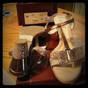 Taupe Snakecombi sandals