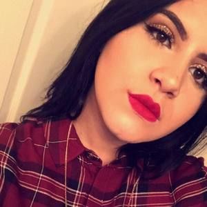 Meet your Posher, Gabriela