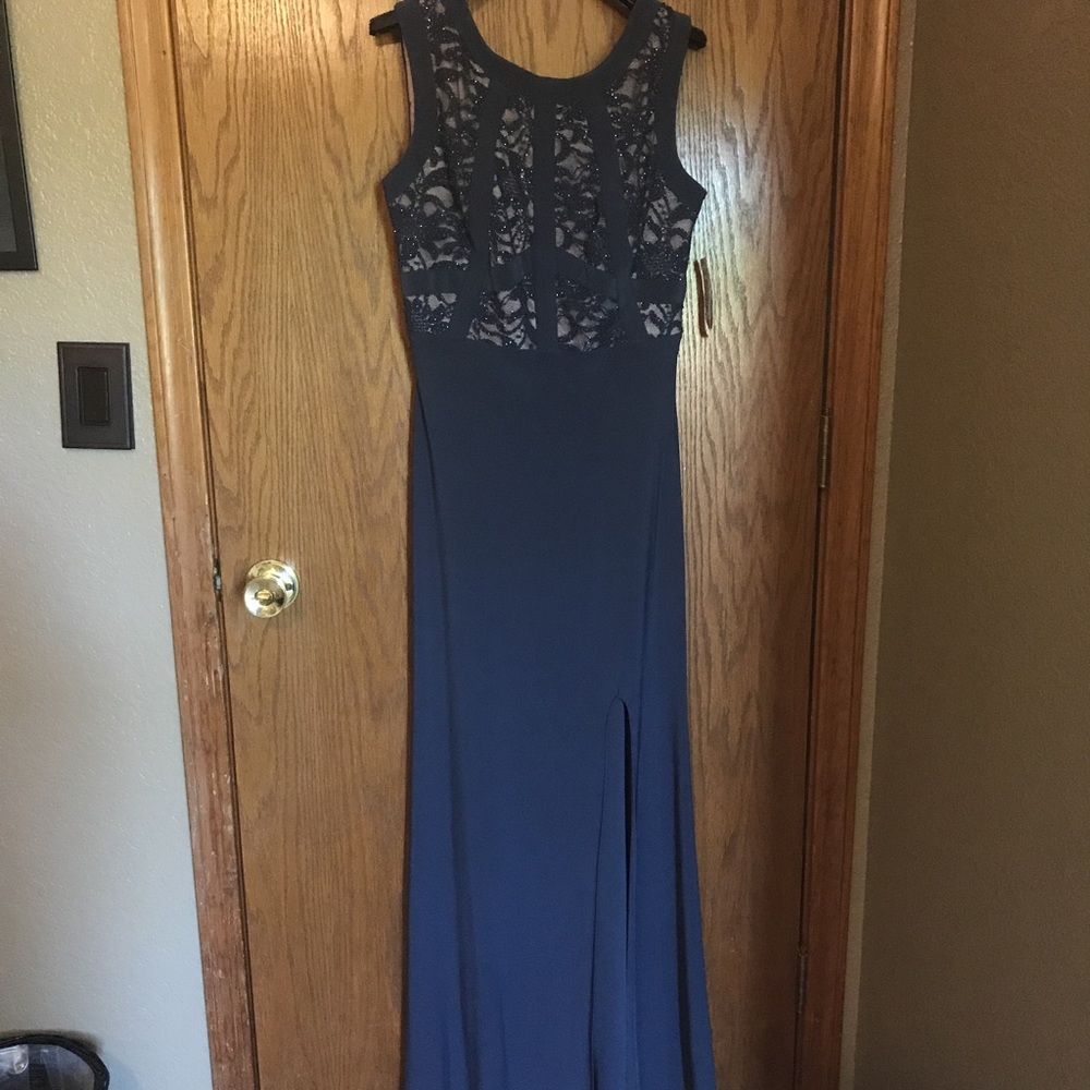 Morgan & Co. Steel Gray Sleeveless Gown