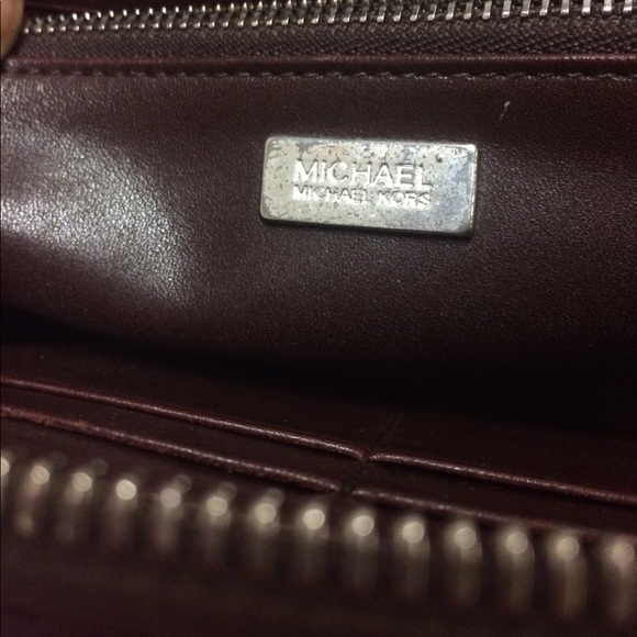 🌈Micheal Kors Full Wallet - Picture 3 of 5