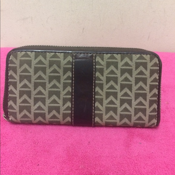 🌈Micheal Kors Full Wallet - Picture 4 of 5
