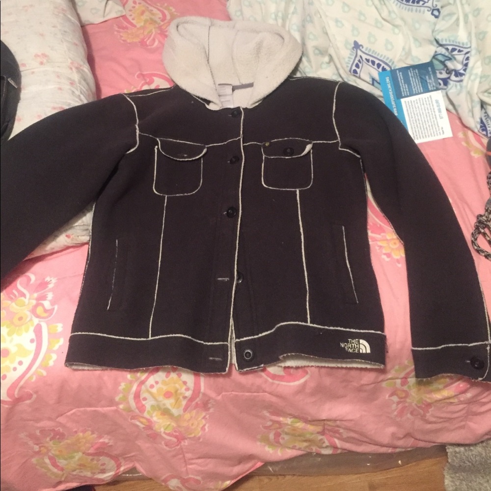 it's never been worn and very comfy