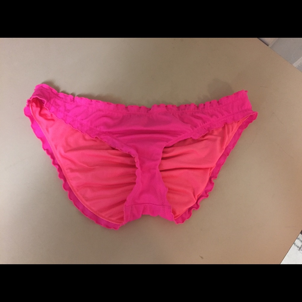 VS ruffle bikini bottoms
