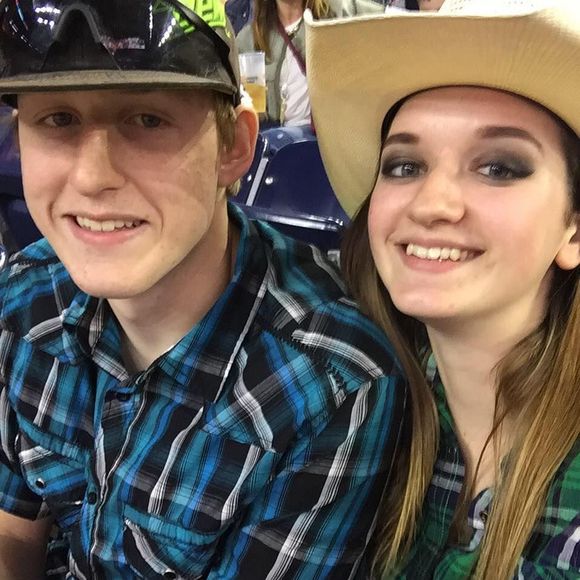 Meet your Posher, Chloe - Picture 1 of 1