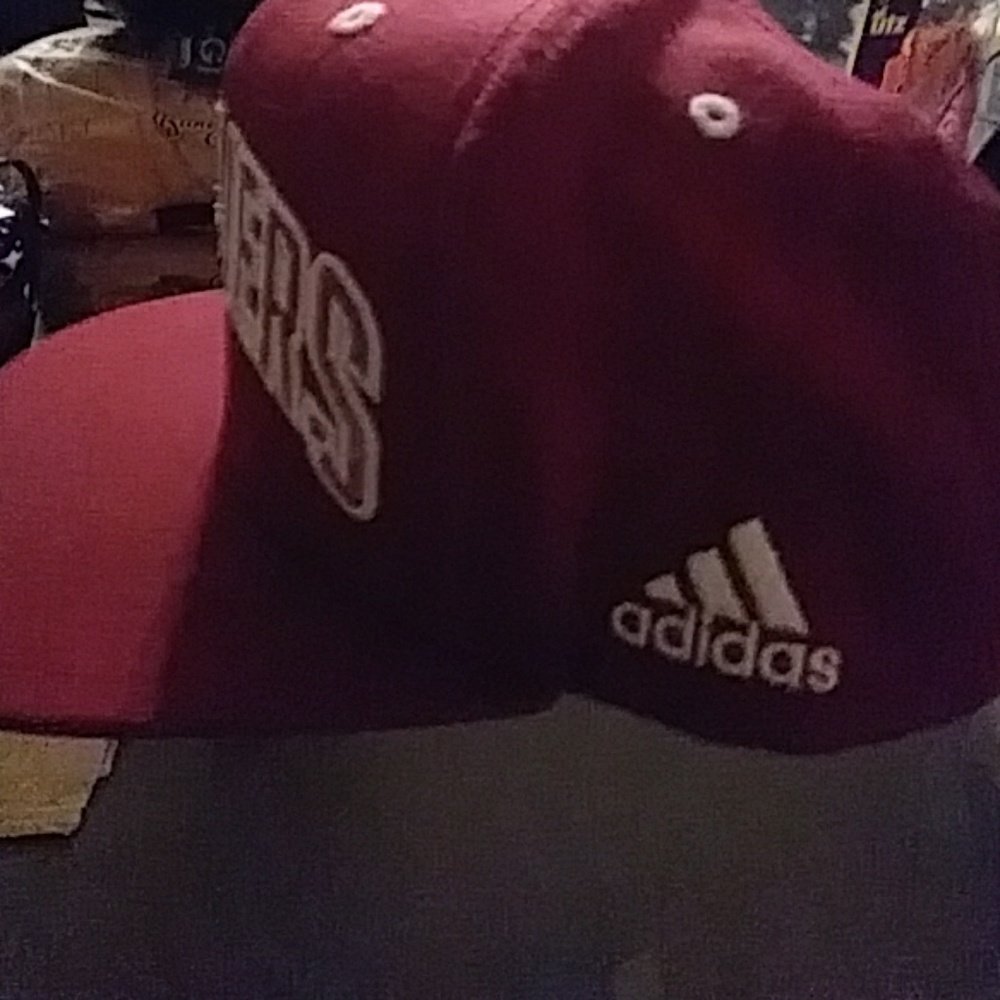 A Cavalier hat - Picture 2 of 3