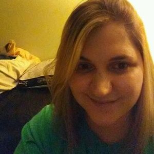 Meet your Posher, Mikhaela