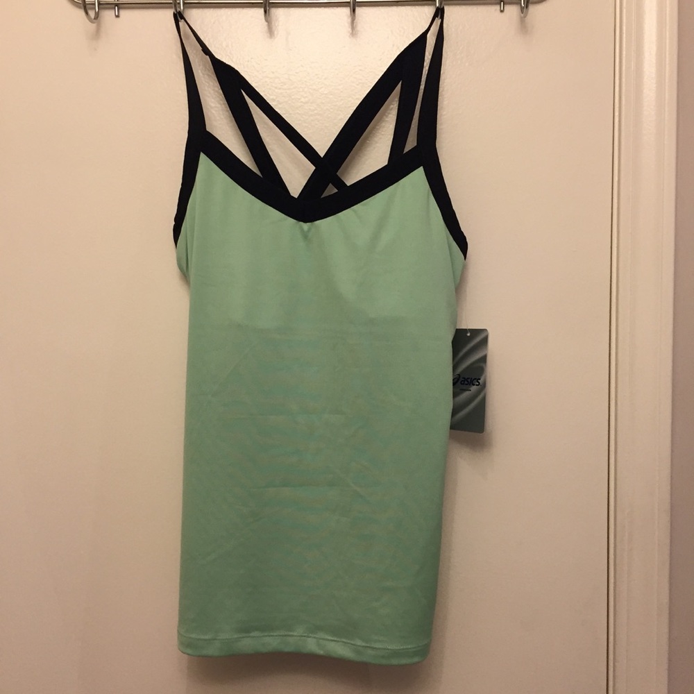 NWT ASICS lorryn strappy built in bra tank medium