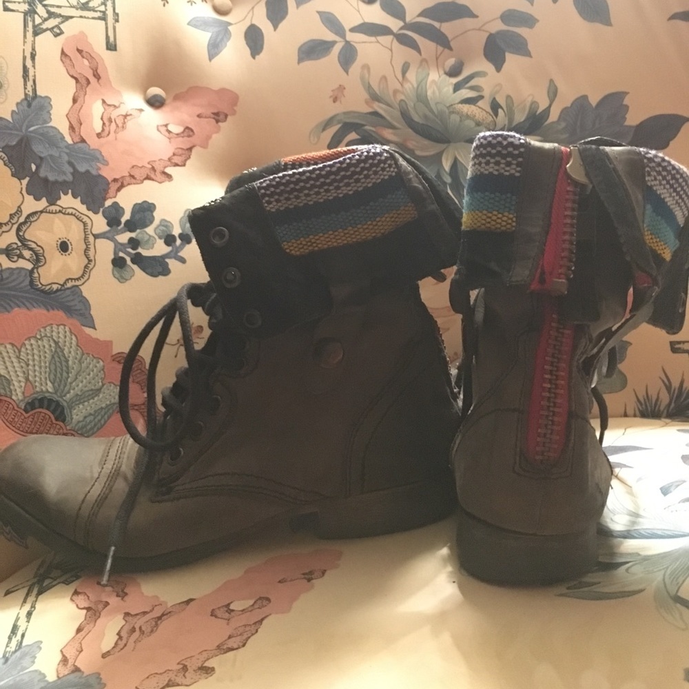 Steve Madden Pattern Combat Boots