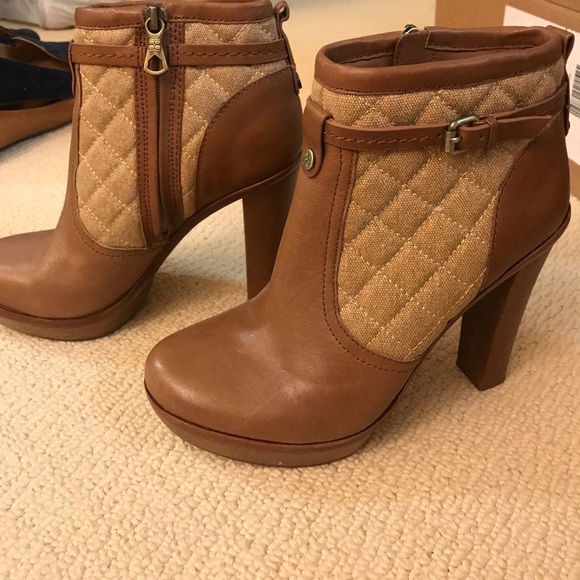BCBG Max Azria Ankle Boots - Picture 5 of 7