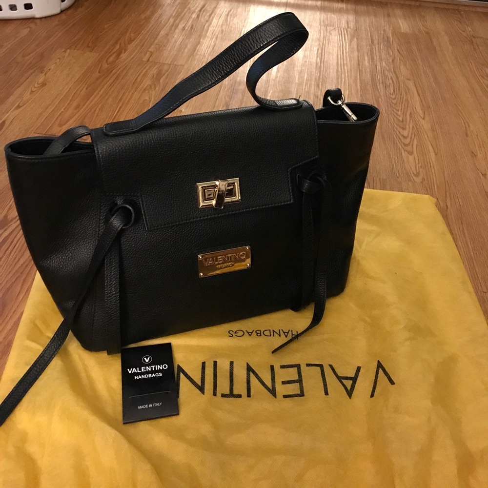 AUTHENTIC CAMILLA VALENTINO SHOULDER BAG