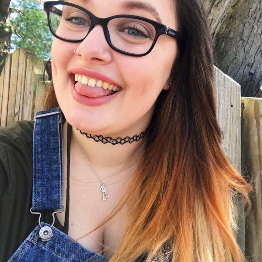 Meet your Posher, Hania