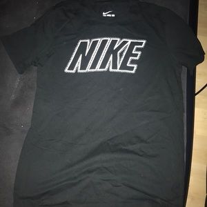 Nike Short Sleeve Shirts